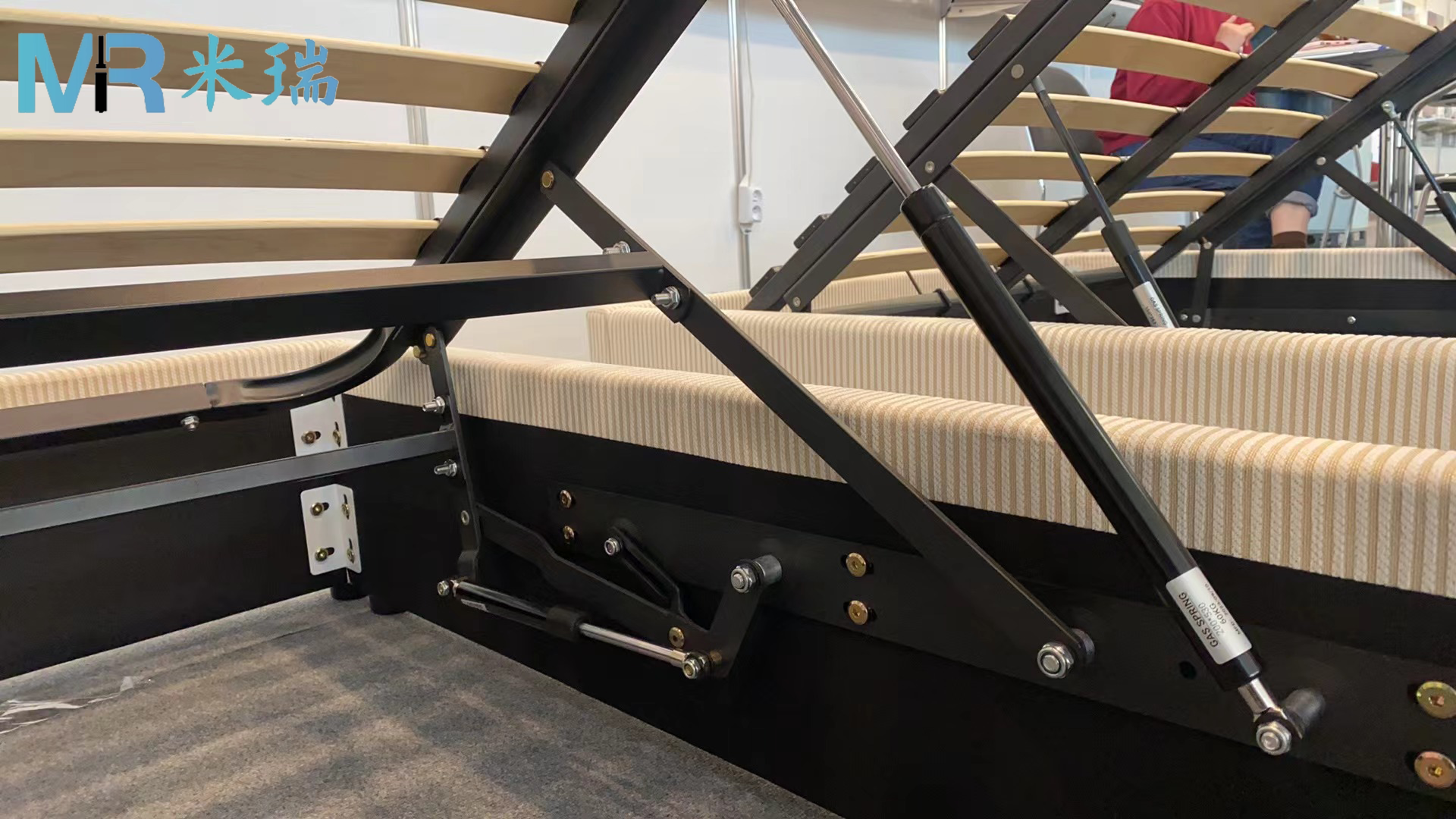 gas spring gas spring