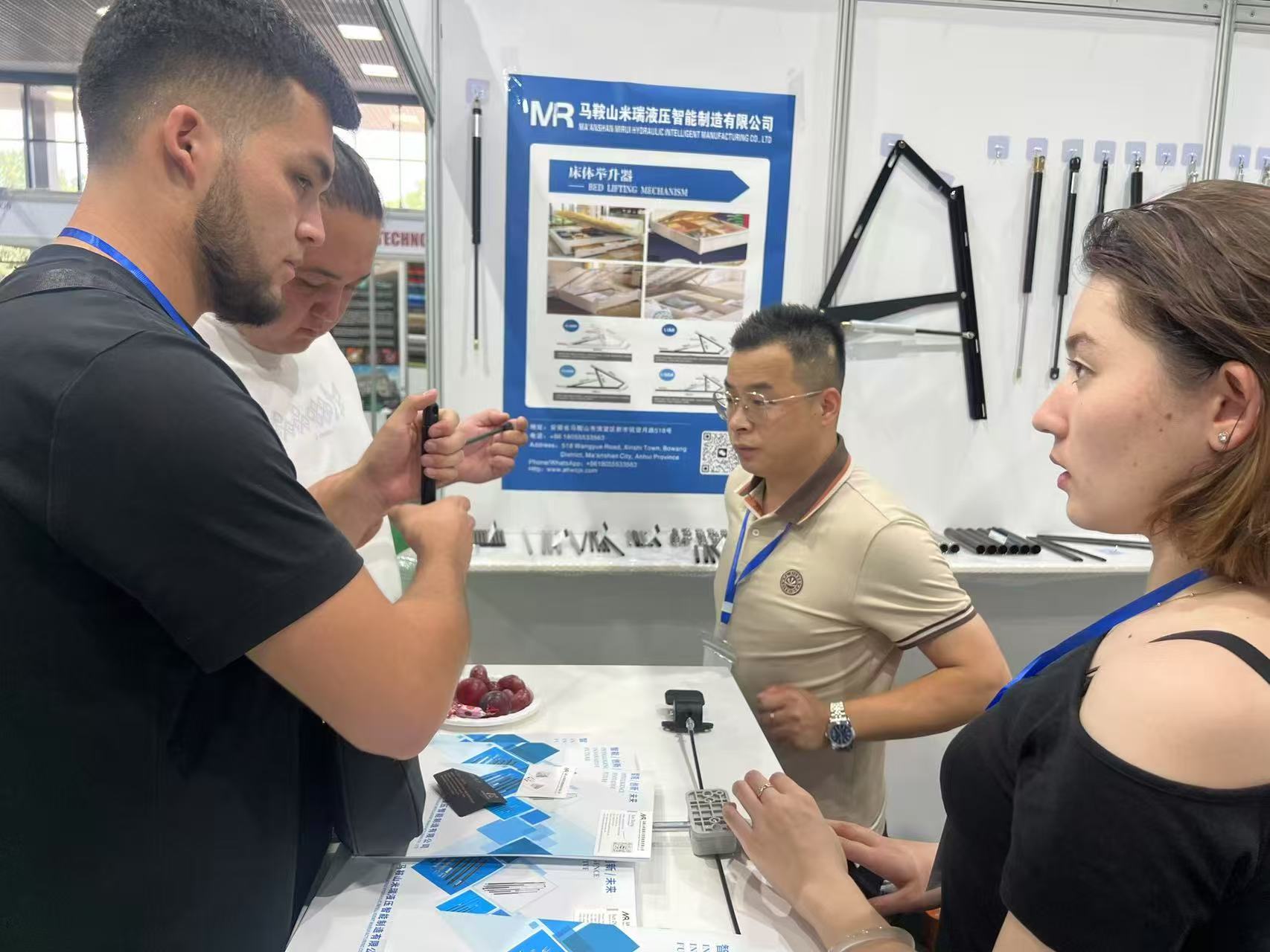 controlling gas spring